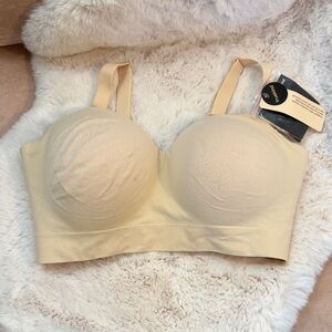 NWT Truekind Support Comfort Wireless Shaping Bra nude